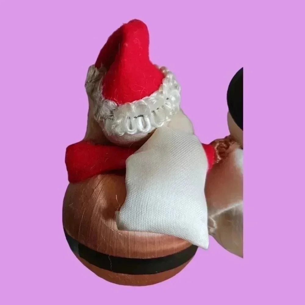 unbranded vtg santa